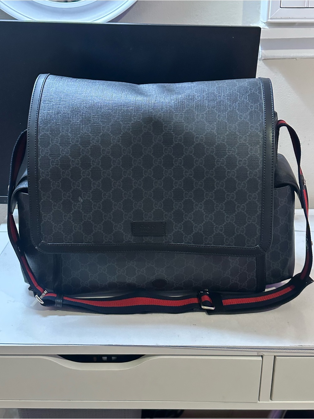 Gucci GG Supreme Bag - Black/Grey -
Authentic